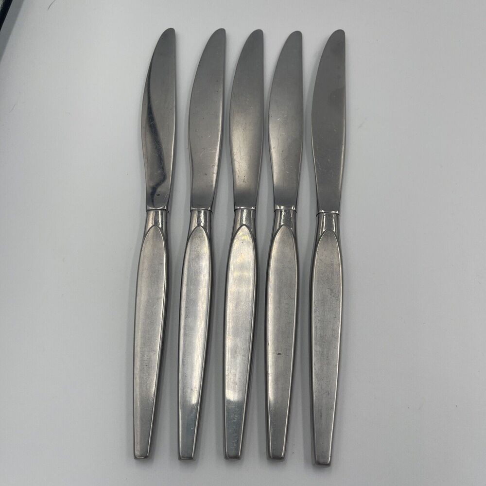 Oneida Community Stainless Older Satinique Knives Satin Betty Crocker 9 1/4 in